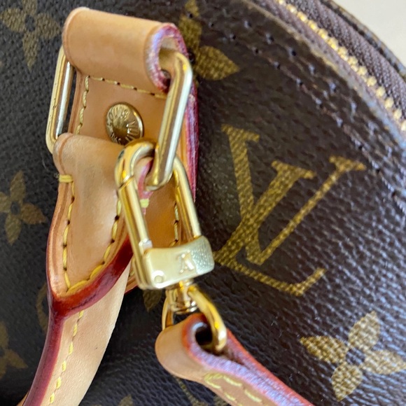 ❌SOLD❌Louis Vuitton: Alma BB Monogram - Picture 5 of 16